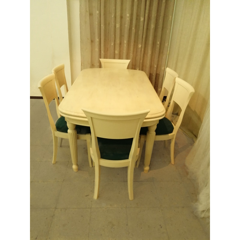 Mesa de comedor con 6 sillas